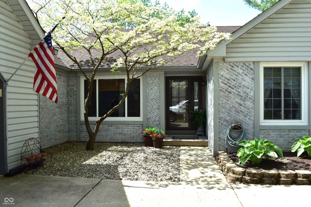 2370 Woodland Trace, Plainfield, IN 46168