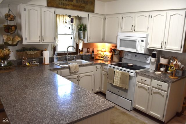 2370 Woodland Trace, Plainfield, IN 46168