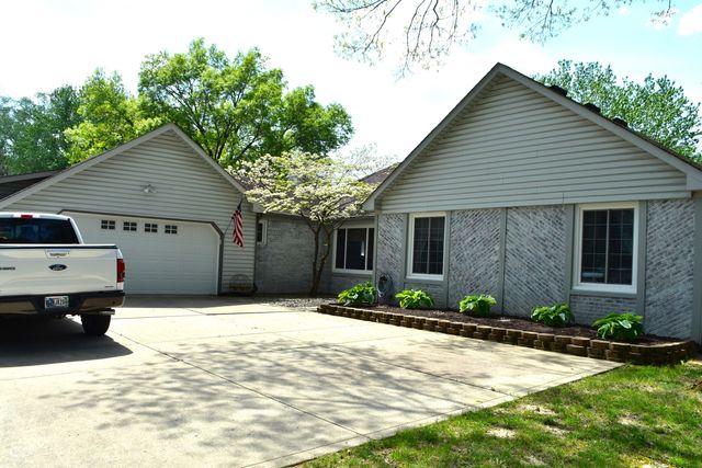 2370 Woodland Trace, Plainfield, IN 46168