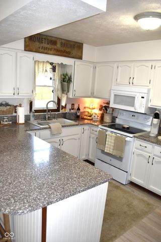 2370 Woodland Trace, Plainfield, IN 46168