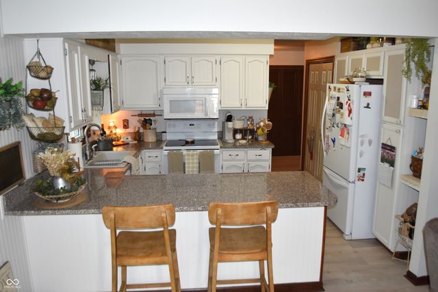 2370 Woodland Trace, Plainfield, IN 46168