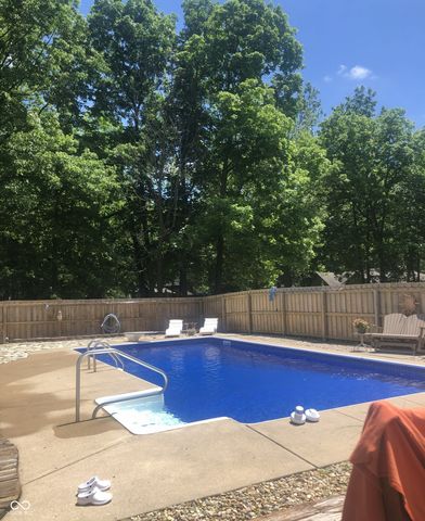 2370 Woodland Trace, Plainfield, IN 46168