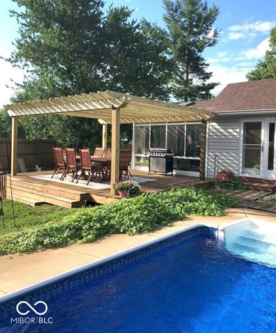 2370 Woodland Trace, Plainfield, IN 46168