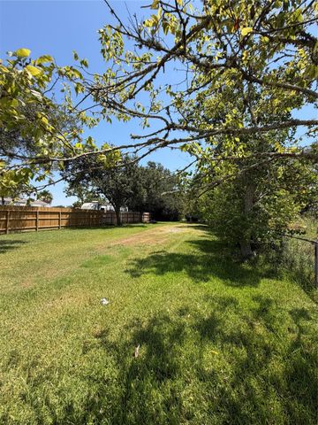 1029 8th Street, Dickinson, TX 77539
