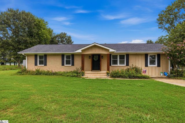 1660 Holly Springs Road, Inman, SC 29349