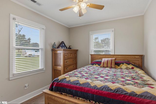 1660 Holly Springs Road, Inman, SC 29349