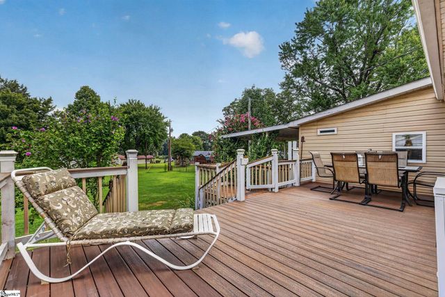 1660 Holly Springs Road, Inman, SC 29349