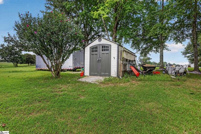 1660 Holly Springs Road, Inman, SC 29349