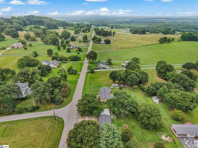 1660 Holly Springs Road, Inman, SC 29349