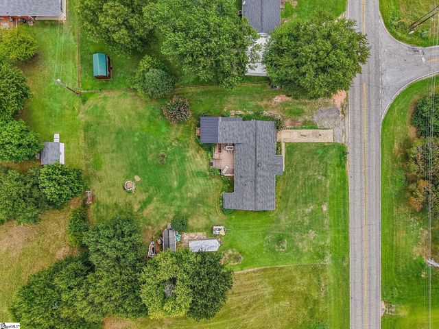 1660 Holly Springs Road, Inman, SC 29349