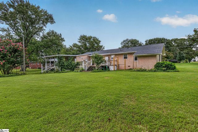 1660 Holly Springs Road, Inman, SC 29349