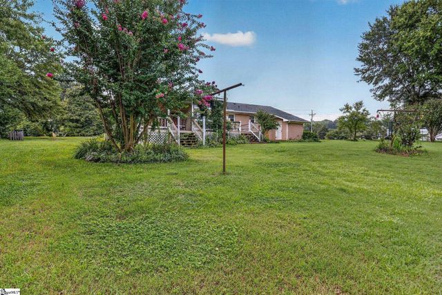 1660 Holly Springs Road, Inman, SC 29349