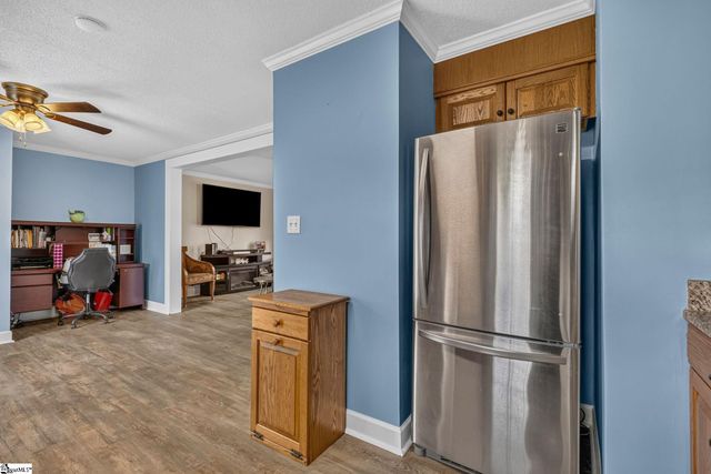 1660 Holly Springs Road, Inman, SC 29349