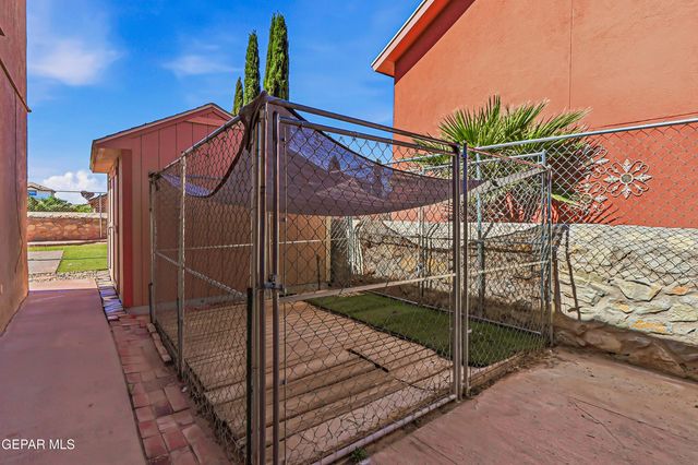 12192 Sun Arbor Place, El Paso, TX 79928