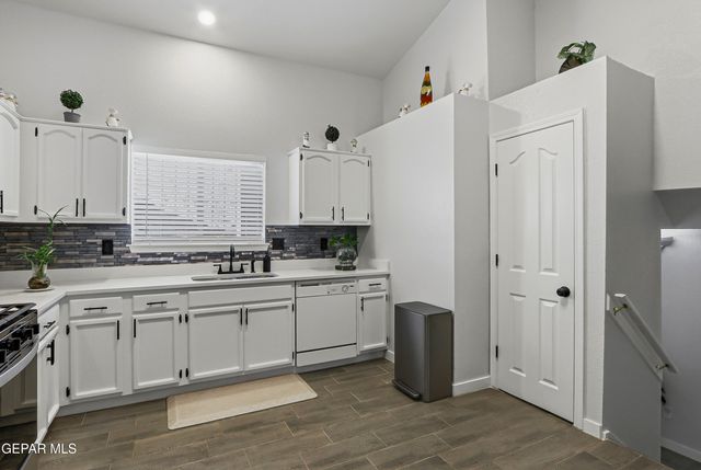 12192 Sun Arbor Place, El Paso, TX 79928