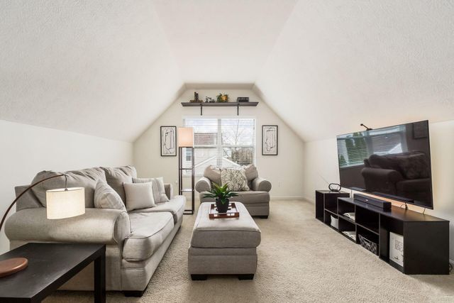 6223 New Albany Road W, New Albany, OH 43054