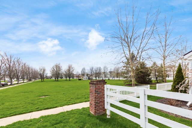 6223 New Albany Road W, New Albany, OH 43054