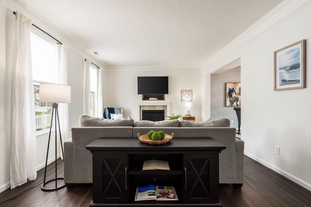 6223 New Albany Road W, New Albany, OH 43054