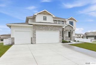 16606 Abigail Street, Bennington, NE 68007