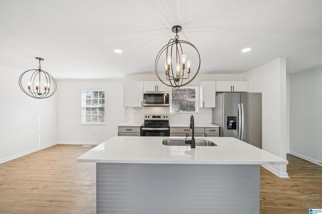 8620 MOHRING PLACE, Leeds, AL 35094