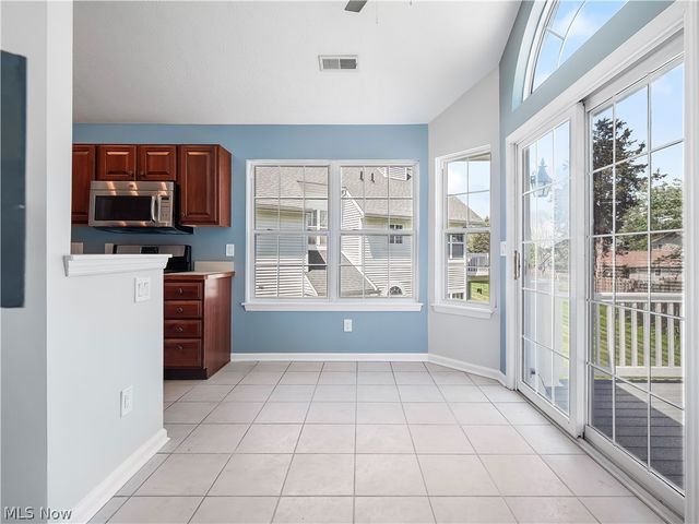 54 Vista Circle, North Olmsted, OH 44070