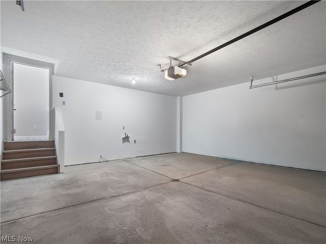 54 Vista Circle, North Olmsted, OH 44070