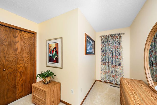 4151 Valley View Street, Saint Bonifacius, MN 55375