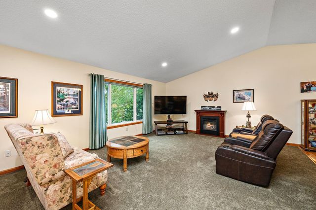 4151 Valley View Street, Saint Bonifacius, MN 55375