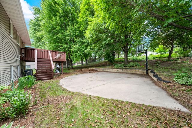 4151 Valley View Street, Saint Bonifacius, MN 55375