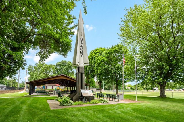 4151 Valley View Street, Saint Bonifacius, MN 55375
