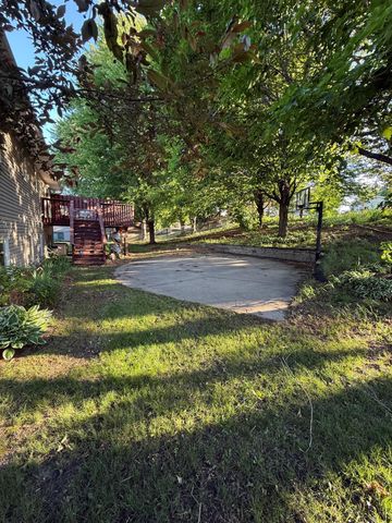 4151 Valley View Street, Saint Bonifacius, MN 55375