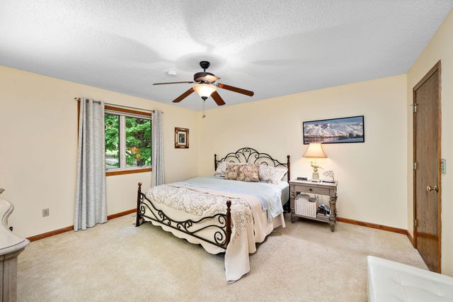 4151 Valley View Street, Saint Bonifacius, MN 55375
