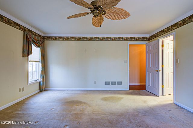 1124 Garden Creek Cir, Louisville, KY 40223