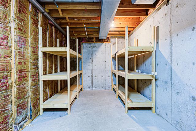 1124 Garden Creek Cir, Louisville, KY 40223