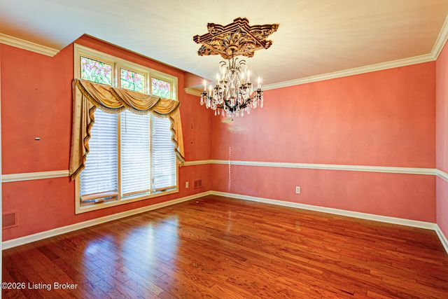 1124 Garden Creek Cir, Louisville, KY 40223