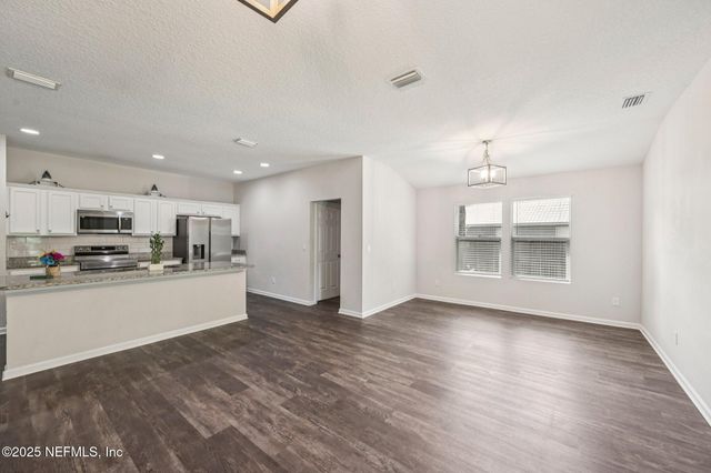 2400 LUNDY Road, Palatka, FL 32177