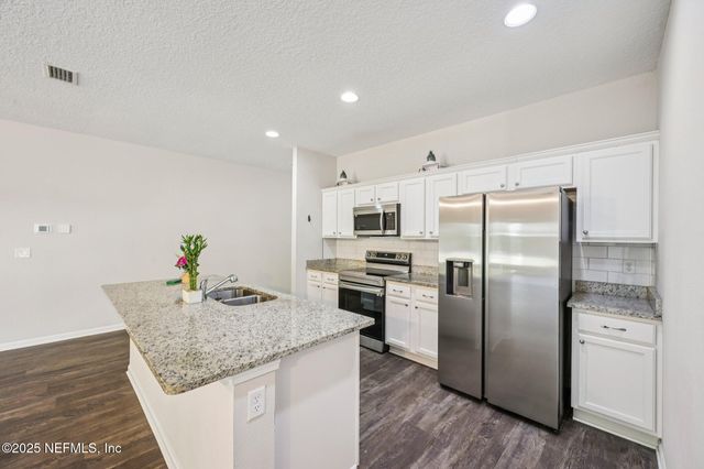 2400 LUNDY Road, Palatka, FL 32177