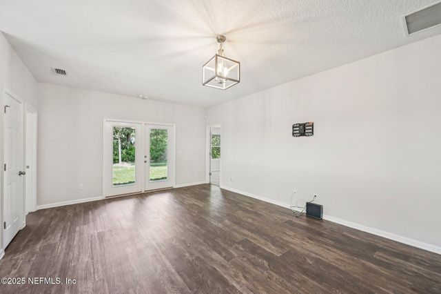 2400 LUNDY Road, Palatka, FL 32177