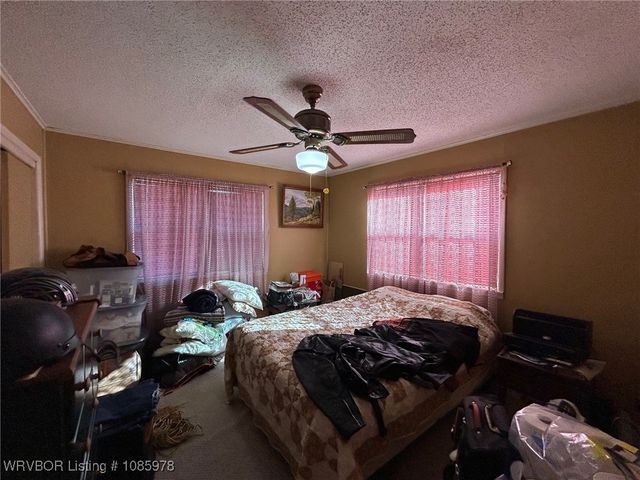 1005 George Avenue, Pocola, OK 74902