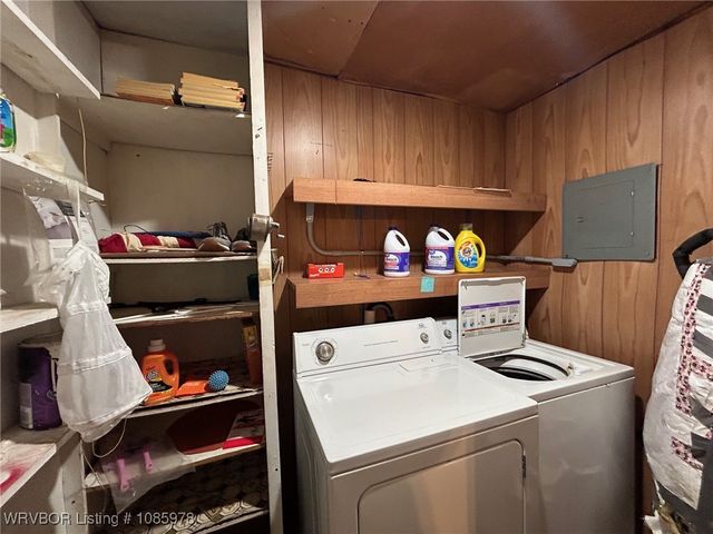 1005 George Avenue, Pocola, OK 74902