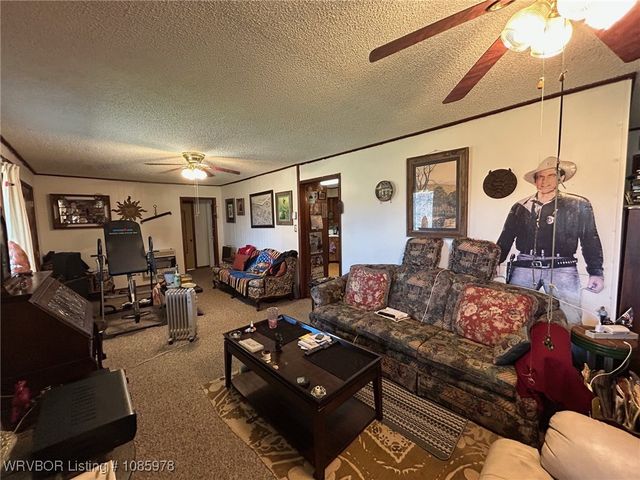 1005 George Avenue, Pocola, OK 74902