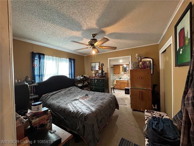 1005 George Avenue, Pocola, OK 74902