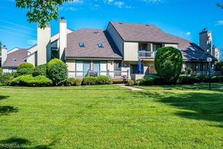 39 Sherborne St, Franklin Twp., NJ 08873