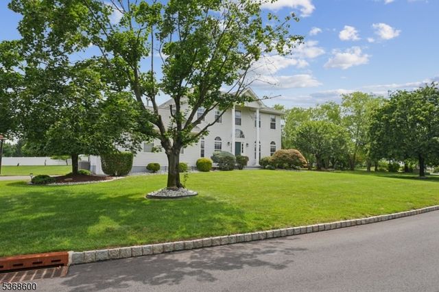 24 Gunther Loop, Franklin Twp., NJ 08873