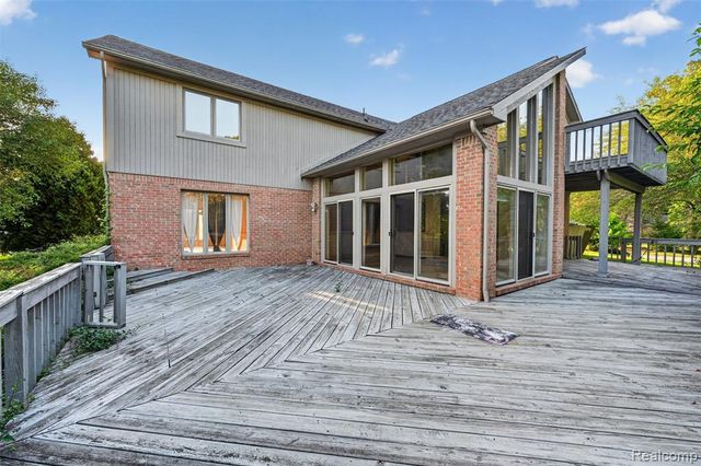 11549 Kings Coach Road, Grand Blanc, MI 48439