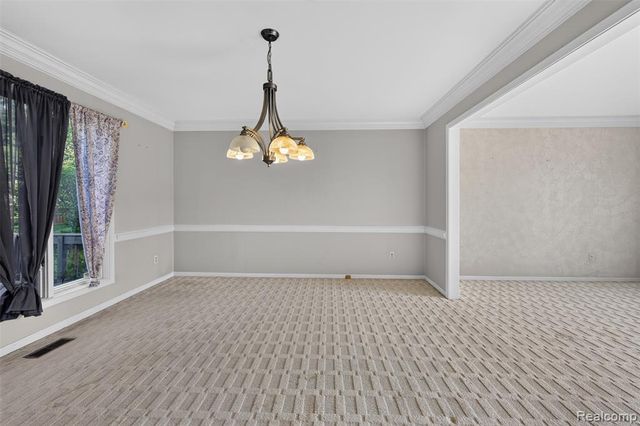 11549 Kings Coach Road, Grand Blanc, MI 48439