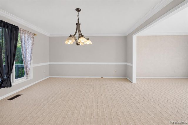 11549 Kings Coach Road, Grand Blanc, MI 48439