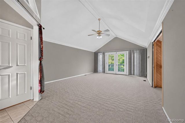 11549 Kings Coach Road, Grand Blanc, MI 48439