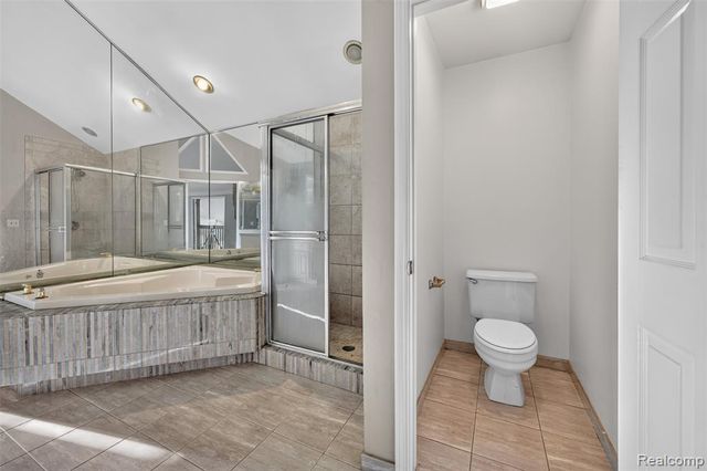 11549 Kings Coach Road, Grand Blanc, MI 48439