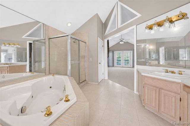 11549 Kings Coach Road, Grand Blanc, MI 48439